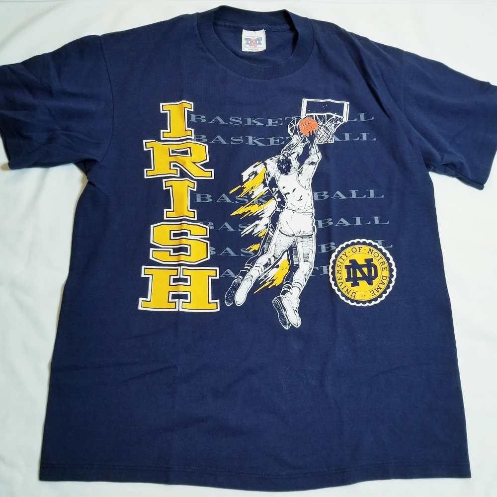 Vintage Notre Dame Fighting Irish Basketball T-Shirt Men Medium Trau & Loevner